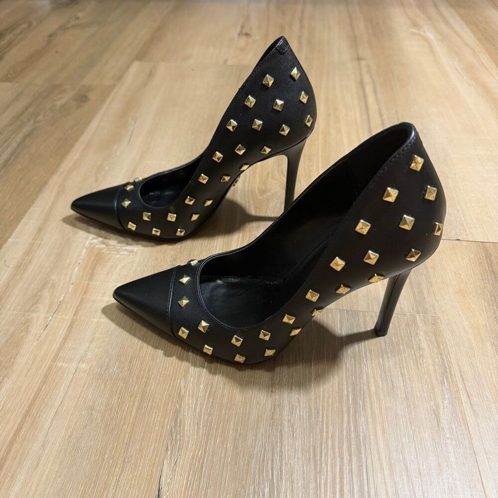 Michael Kors Gold Studded Black Pumps Sz 6 Heels Pointed Toe Indie Sleaze Edgy